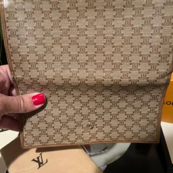 Celine Wallet on Chain Fabulous Condition - Picture 3 of 6